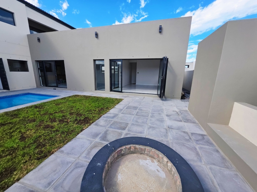 3 Bedroom Property for Sale in Sandown Western Cape